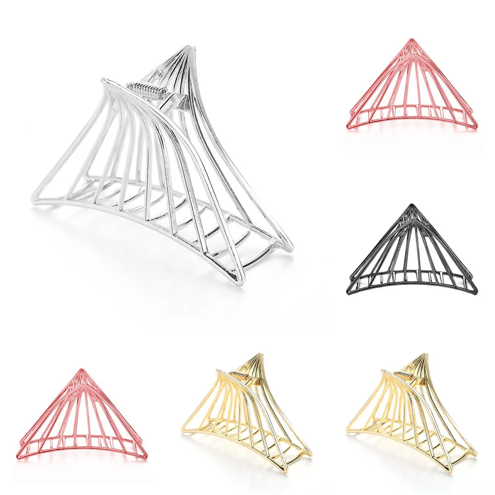 

Golden Hair Claw Clip Metal Alloy Geometric Hollow Out Reticular Triangle Crab For Hair Taking Bath Pony Tail Holder Large Size