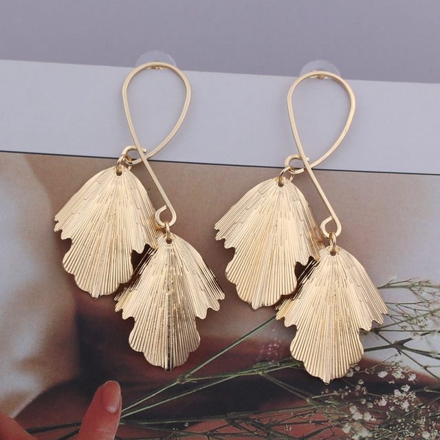 & American Exaggerated Round Coin Drop Earring for Women Pendientes Vintage Geometric Metal Large Earrings Jewelry Gift