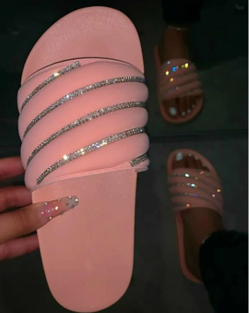 

2020 Pink Rhinestone Bright Diamond Slippers Summer New Candy Color Flat Women Sandals Beach Non-slip Durable Bling Bling Slides