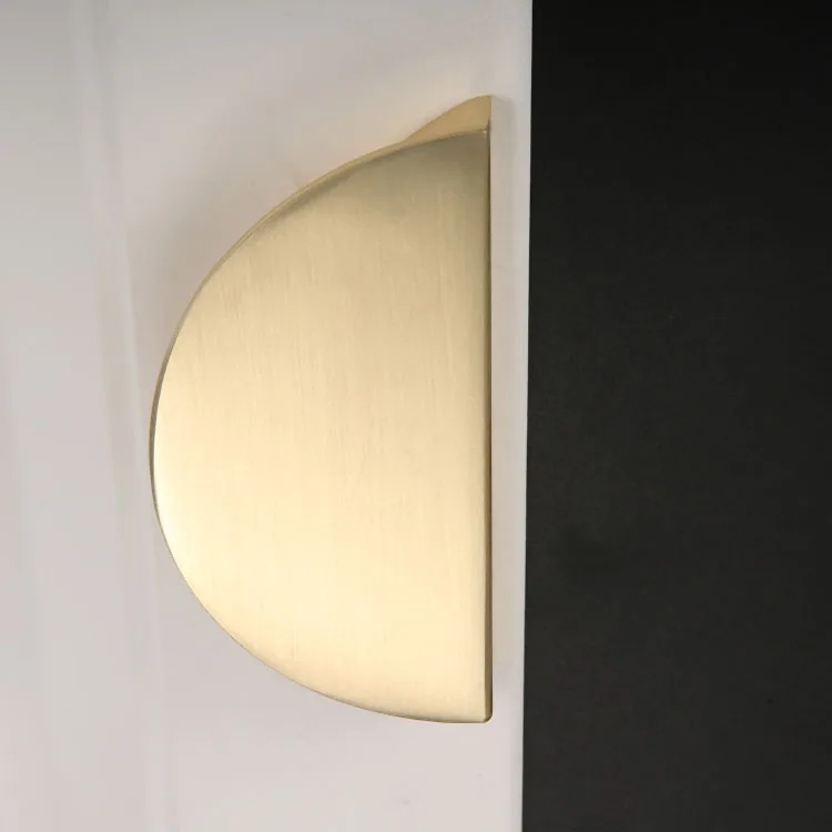 escovada dourada, formato de semicírculo redondo, porta