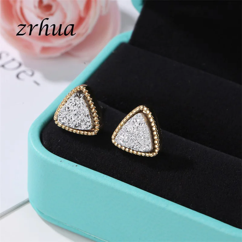 11153052885_2130544268