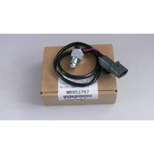 Датчик Включения Привода Переднего Mitsubishi Pajero/Montero MITSUBISHI арт. MR953767