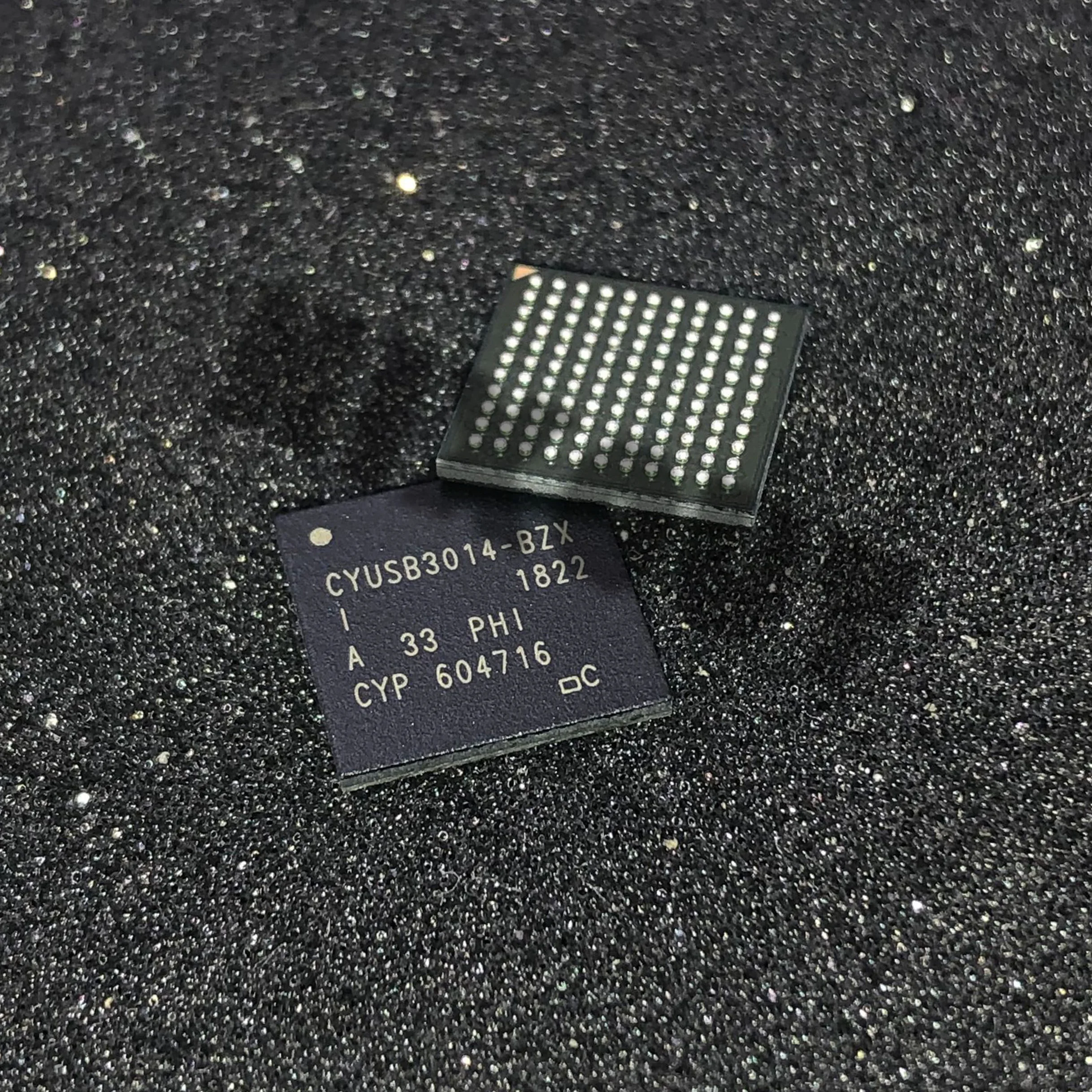 1 шт./лот 100% Новый оригинальный CYUSB3014 BZXI BZX BGA в наличии (Большая скидка если вам