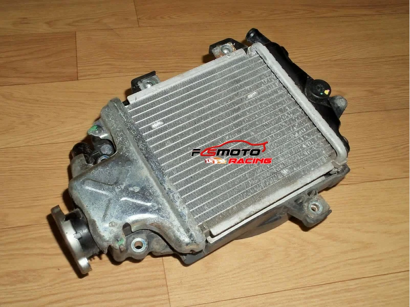 Радиатор с водяным охлаждением для Honda WW125D PCX125 OEM низкий пробег 2013/