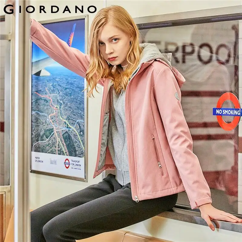 Giordano.женская куртка с капюшоном и застежкой на молнии,выполнена в нескольких цветовых вариантах