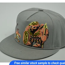 Китайская вышитая Кепка с плоским козырьком 5 панелей snapback cap с красочными полями небольшого количества по индивидуальному дизайну