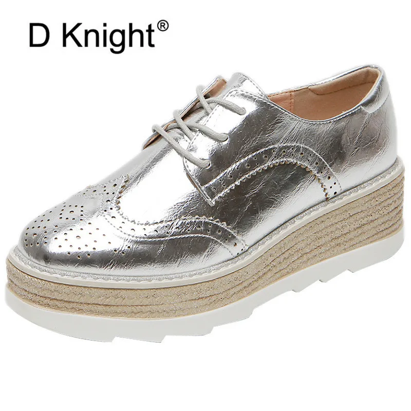 Vintage Women's Casual Oxfords Shoes British Carved Bullock Shoes Woman Bright Patent Leather Flat Platform Brogues Pumps