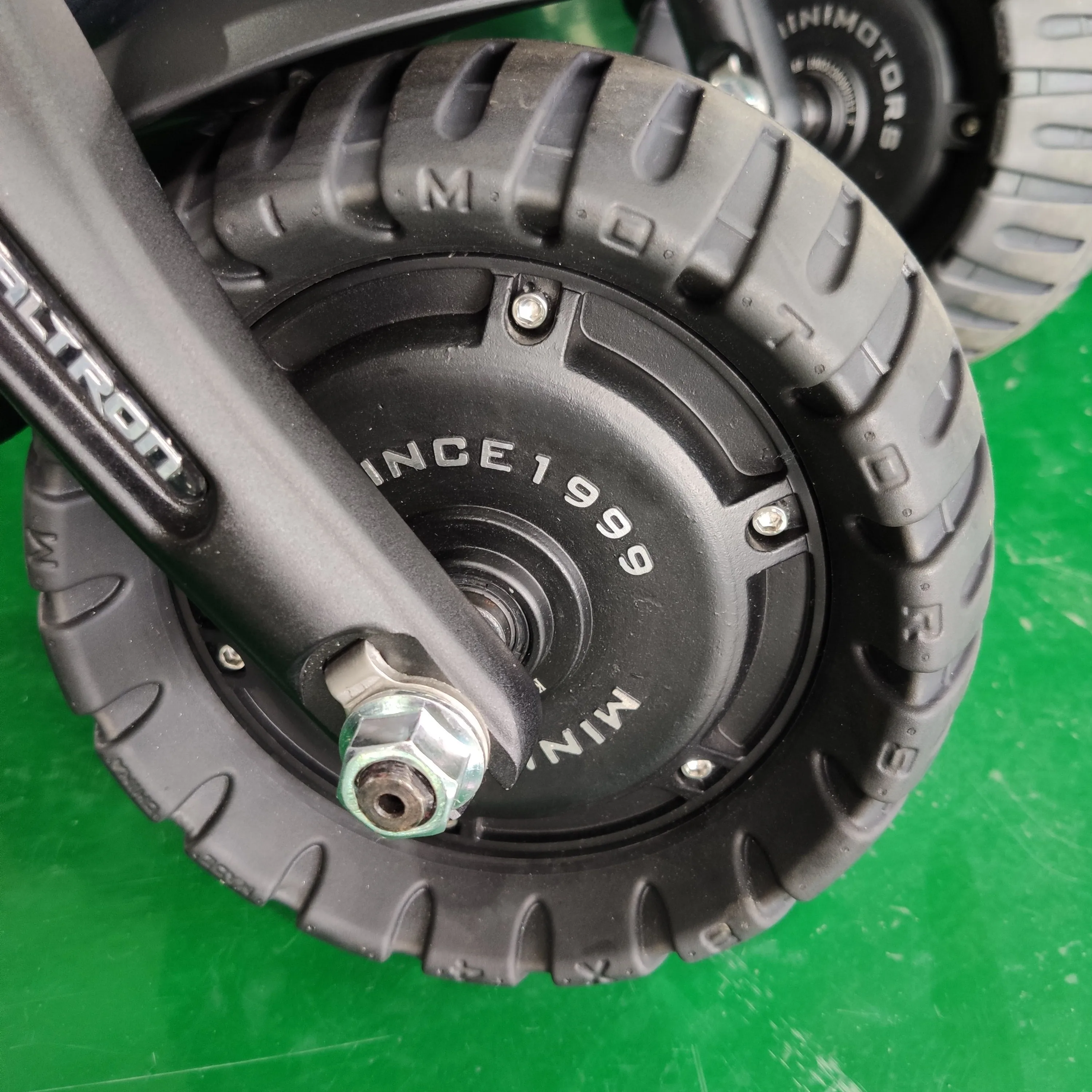 US $235.00 Motor Of DUALTRON COMPACT Electric Scootor Compact With Tire Power Driver