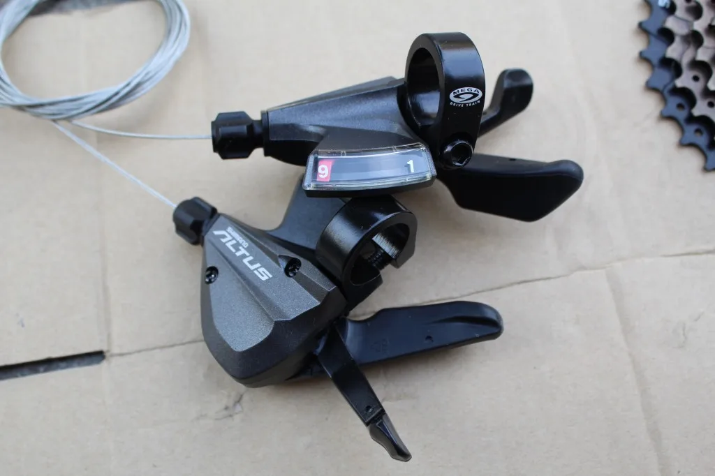 

Shimano SHIMANO M370 Split Type Dip 27 Speed Mountain Bike Shimano 9-Speed Dip Bike Thumb Shifter