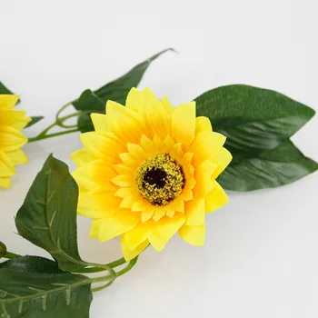 

4pcs Sunflower Garland Sunflower Vines Handmade Flowers Garland with Green Leaves for Wedding Party Table Decoration WXV