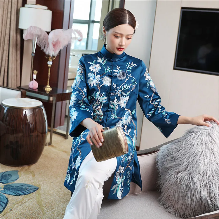 

Casacos Feminino 2019 Autumn Casual Overcoats Women Luxurious Embroidery Single Breasted Vintage Blue White Outwear Coat Female