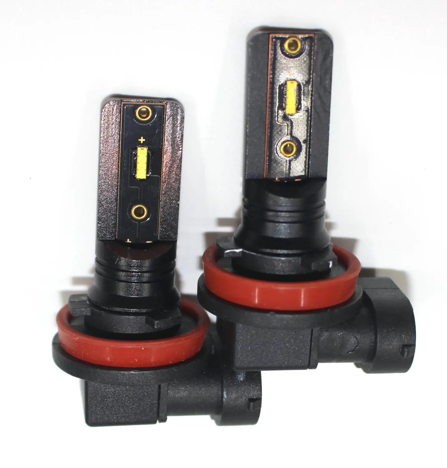 

2pcs Car LED Fog Light H8 H11 LED Bulb Front Fog Light