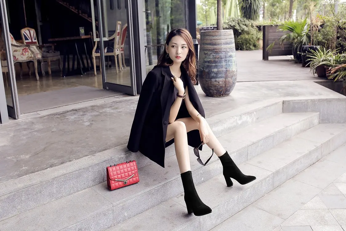 New Women Boots Autumn/winter European and American Ankle Boots with Pointed Toes, Thick Heels and High Heels SHOE SO53