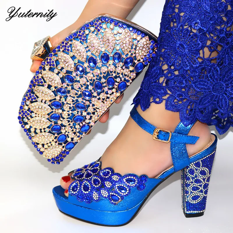 CR178 宝蓝白底RMB160 38-42  11.5CM