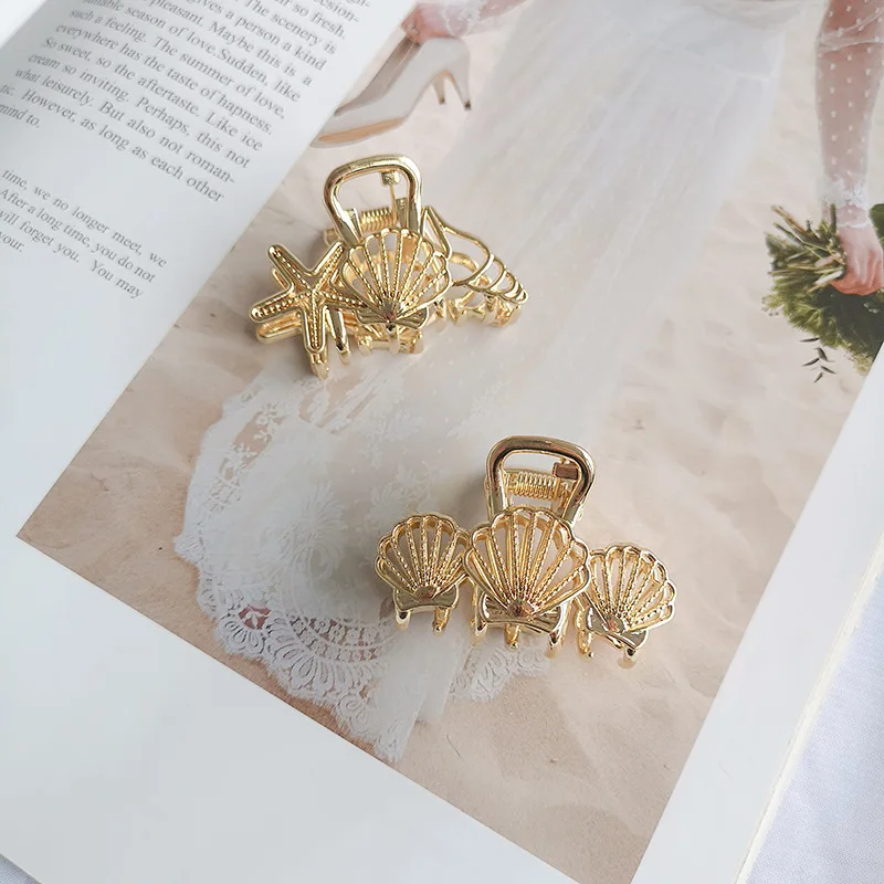 

Woman Simple Alloy Hair Claws Crab for Woman Girls Big Vintage Geometric Hairpins Clips Femme Fashion Hair Accessories Barrettes