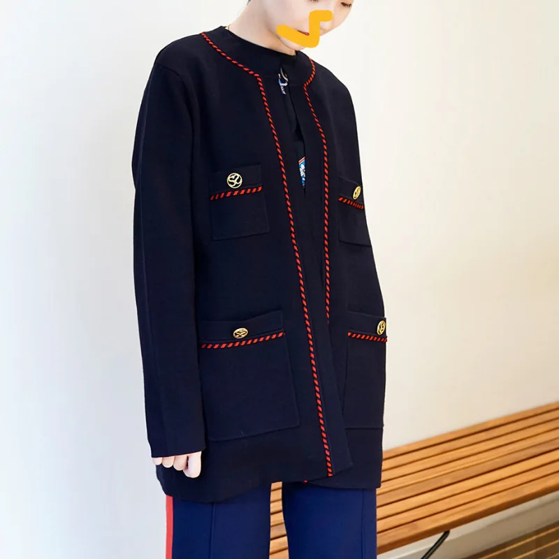 

Autumn/Winter 2019 New Commuter Stitched Gold Buckle Retro Solid Sweater Knitwear Fashion Cardigan Black Sweater Women