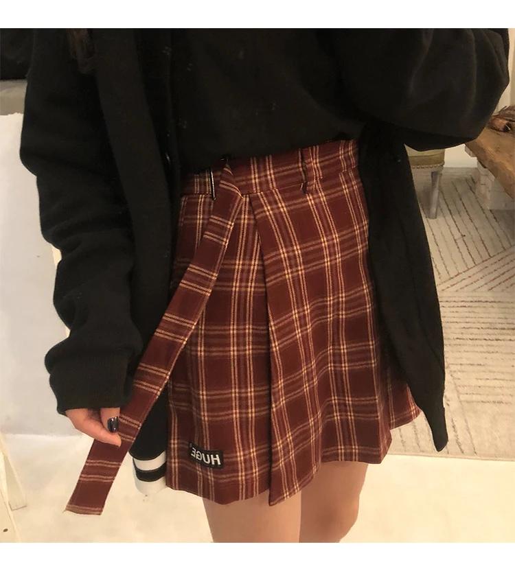 ladies clothes 2021 autumn and winter High Waist Shorts Skirts Womens Korean preppy style girl school plaid Shorts womens bike shorts