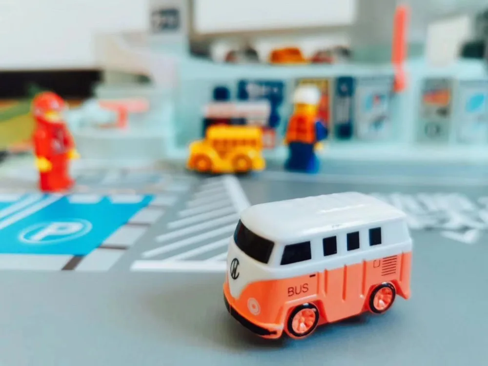 12758046777_1618640357