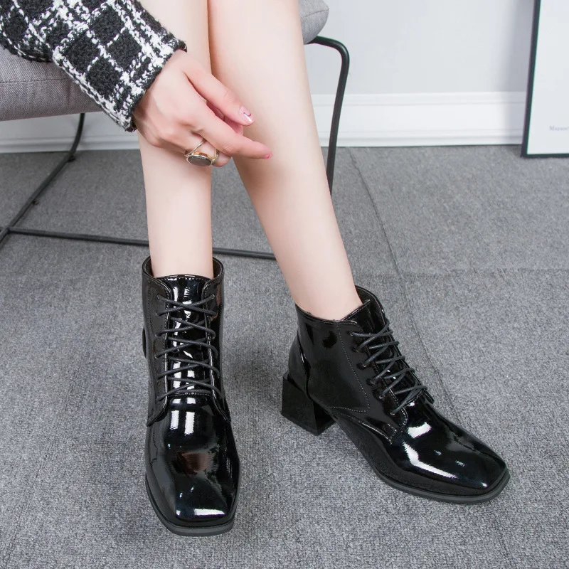 

2019 Autumn And Winter New Style Semi-high Heeled Chunky-Heel Waterproof Platform Square Head Short Boots Warm Lace-up Martin Bo