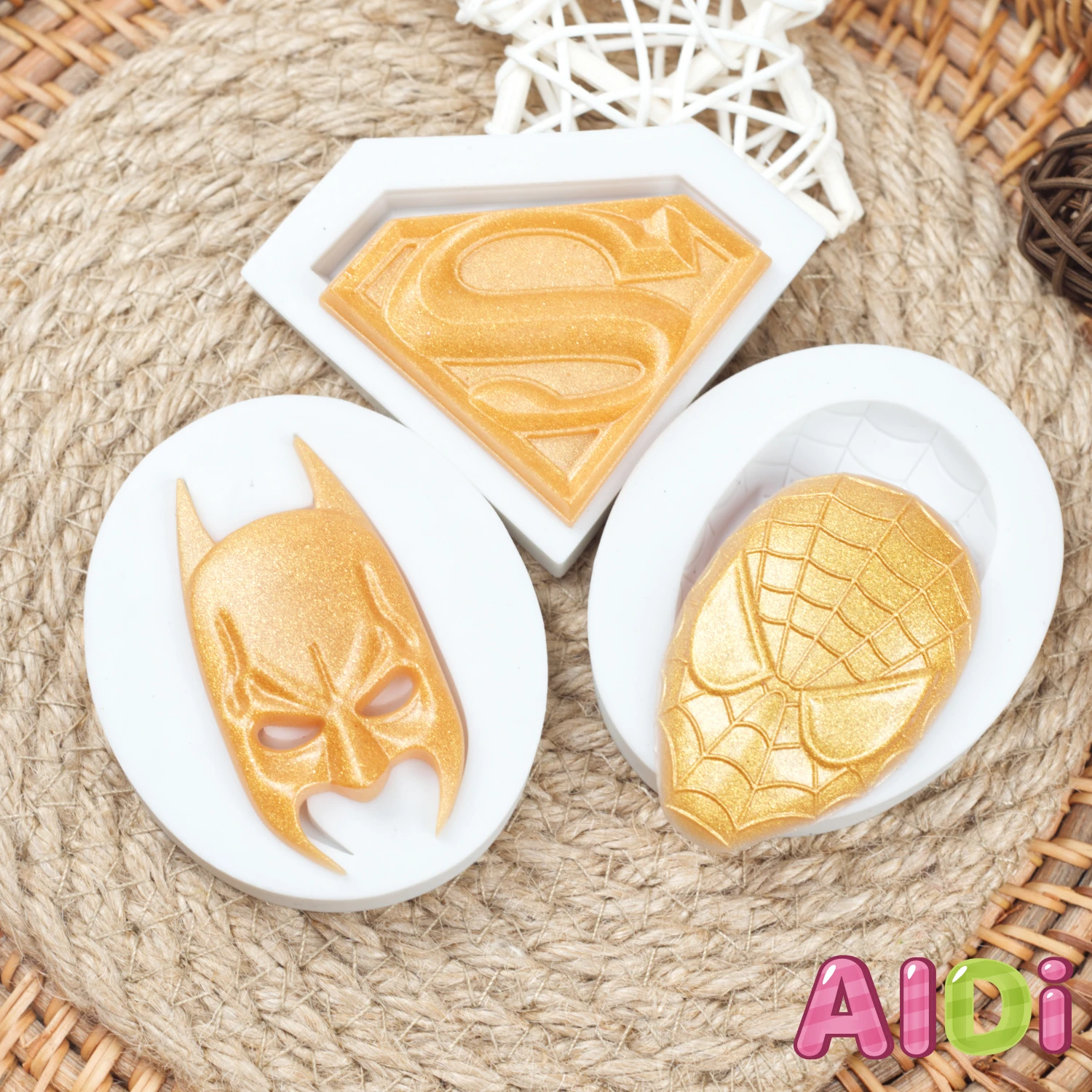 https://ae01.alicdn.com/kf/Hdcd5bab666ec4570ad1b49463f7ff787R/3pc-Super-Hero-Lace-Silicone-Cake-Molds-Fondant-Mold-Cake-Decorating-Tools-Pastry-Kitchen-Baking-Accessories.jpg