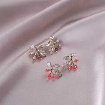 

2020 New Vintage Contracted branch modelling Stud Earrings Women Korean temperament crystal flowers shiny earrings Jewelry