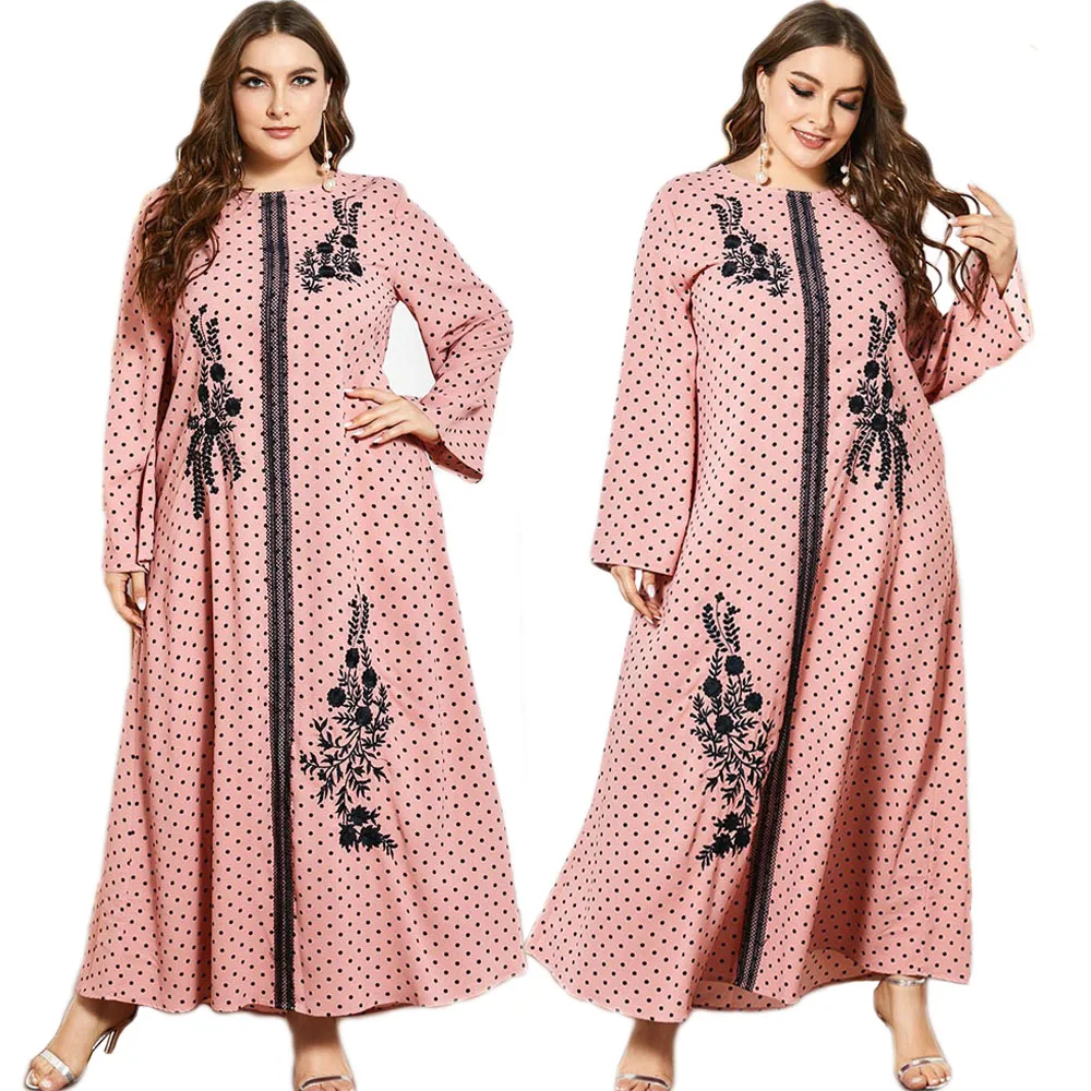 Женское длинное платье с вышивкой розовое элегантное в горошек мусульманская
