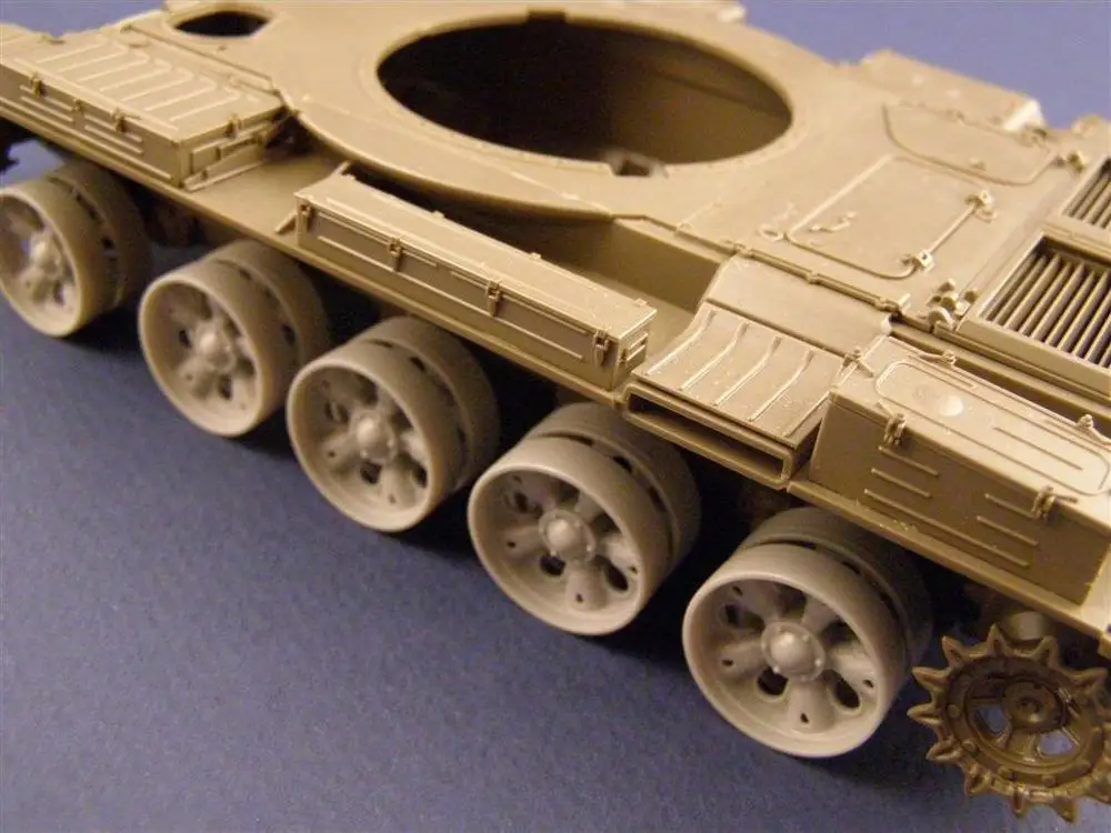 1/35 каучуковая фигурка модель комплект Unassambled Неокрашенный B154(T-55 шина бака) без майки