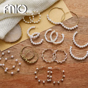 

Simple Plain Gold Color Metal Pearl Hoop Earrings 2020 Fashion Big Circle Hoops Statement Earrings for Women Party Jewelry