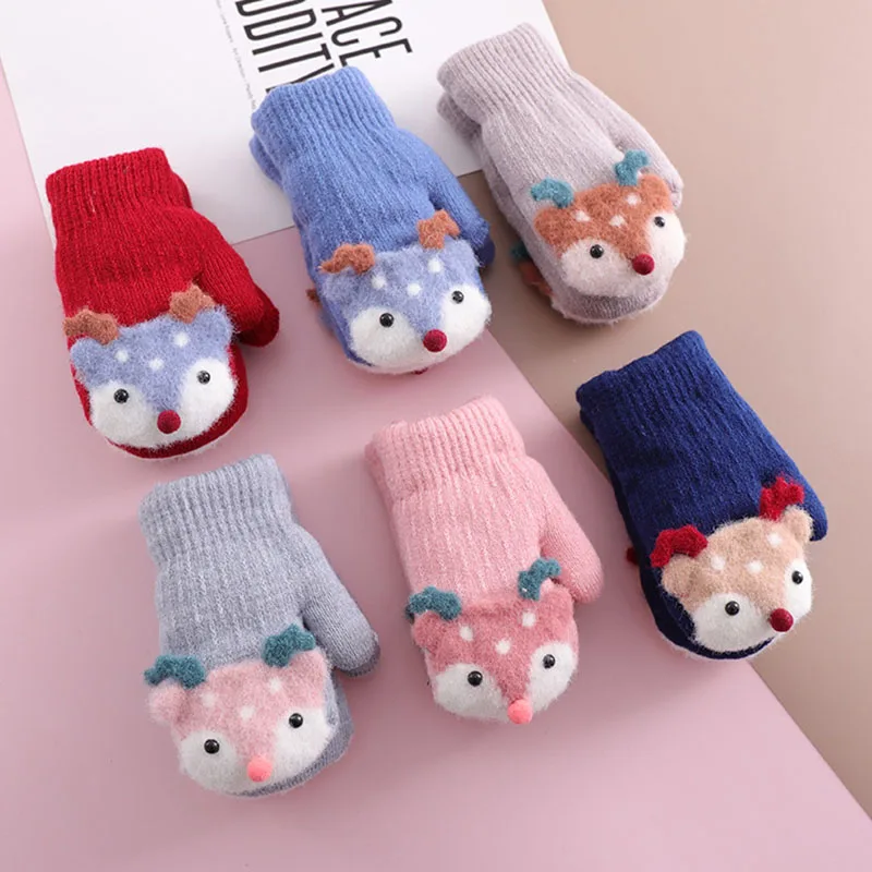 

1Pair Cute Deer Baby Gloves Acrylic Fibers Winter Warm Christmas Gifts Boys Girls Soft Knitting Mittens Light Pinch Sound Gloves