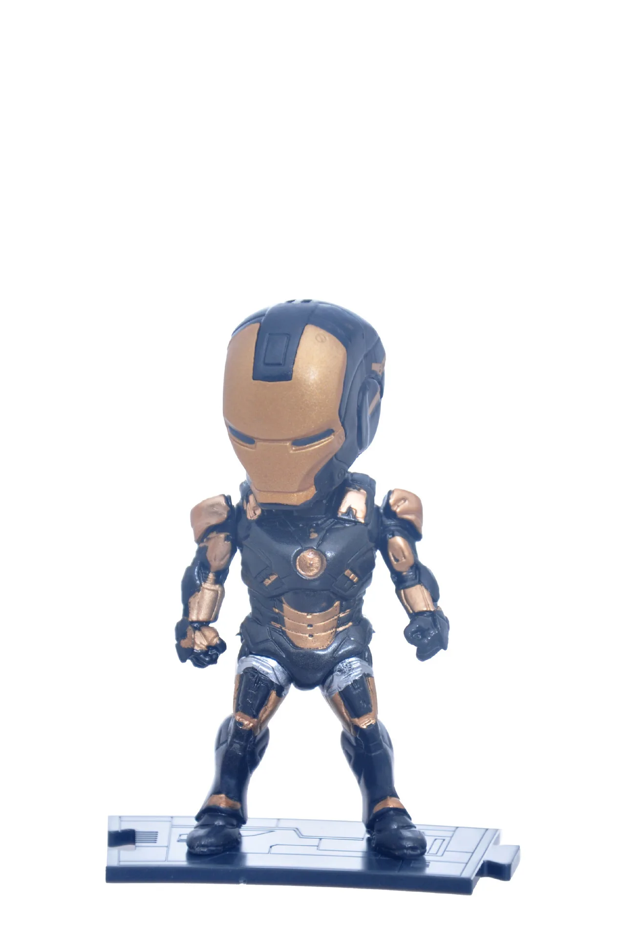 

-Try Fun 3 S 6-War Damage Version of Iron Man Garage Kit Iron Man Garage Kit