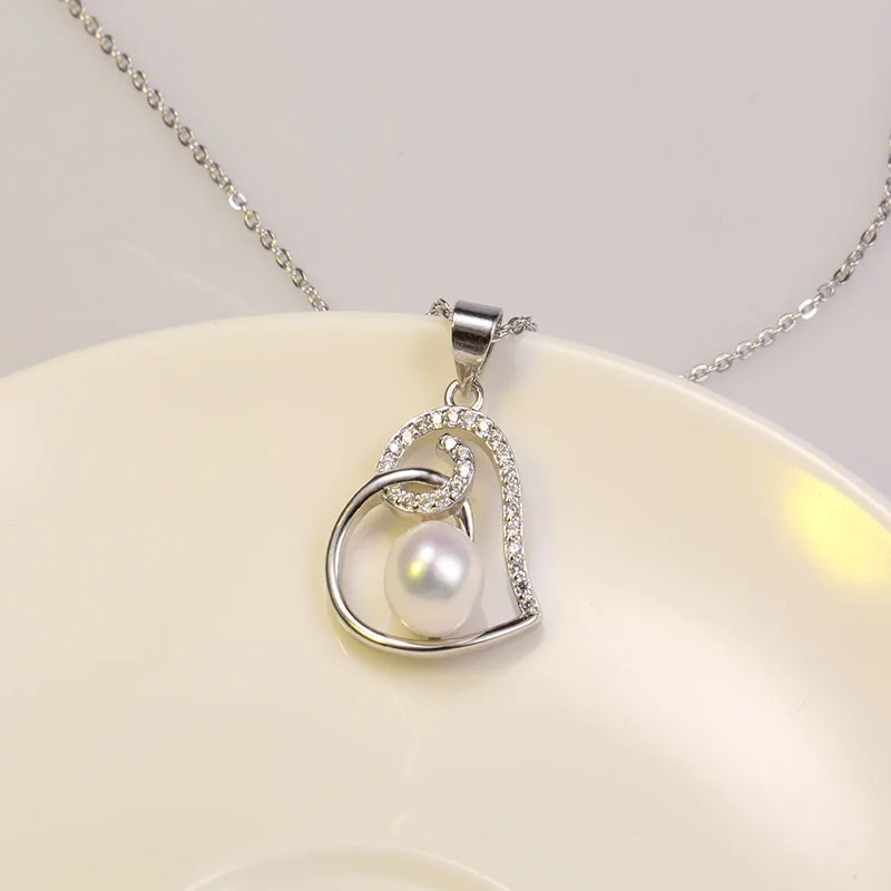 

Korean Fashion Fresh Water Pearl Snail Heart Pendant Necklace Inlaid with Zircon Upper Eye Walking Mood Gift Jewelry