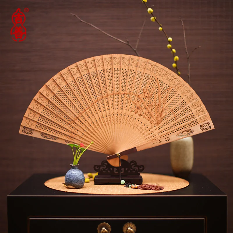 

Sensu Red Sandalwood Fan You Hollow Out Fan In National Customs Folding Fan Technology Fan Go Abroad Gift Fan Sandalwood