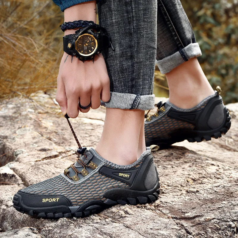 Outdoor Mountain Climbing Sports Running Shoes Mesh Shoes Upstream Shoes MEN'S SHOES Wading Shoes Summer 9325