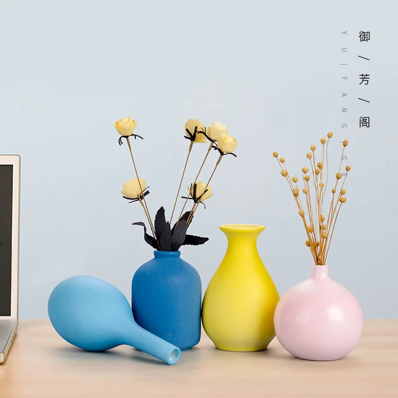 Flower Ornaments Ceramic Small Vase Crafts Flower Container Aromatherapy Bottle Living Room Home Decoration Accessories Vases 2
