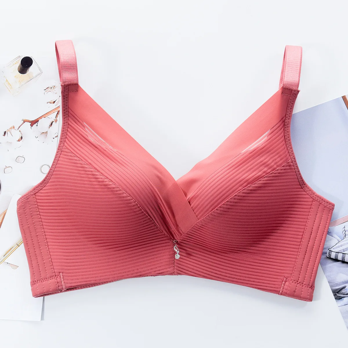 Плюс размер женский бюстгальтер пуш-ап Bralette Mujer женский s удлиненный сексуальный Интимная одежда женская одежда Brallete бюстгальтеры для женщин - Color: red