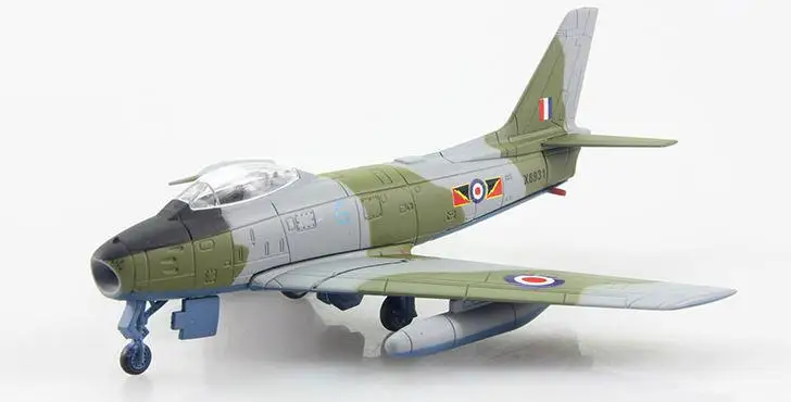 Британский F-86 Sabre G-X8931 1/100 литая модель самолета Атлас
