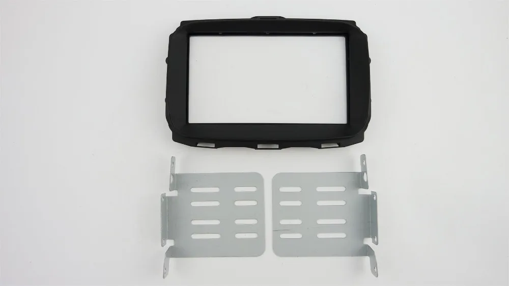 Автомобильная магнитола Double Din Facia для ALFA ROMEO GIULIETTA (940) 2014 + лицевая обшивка панель