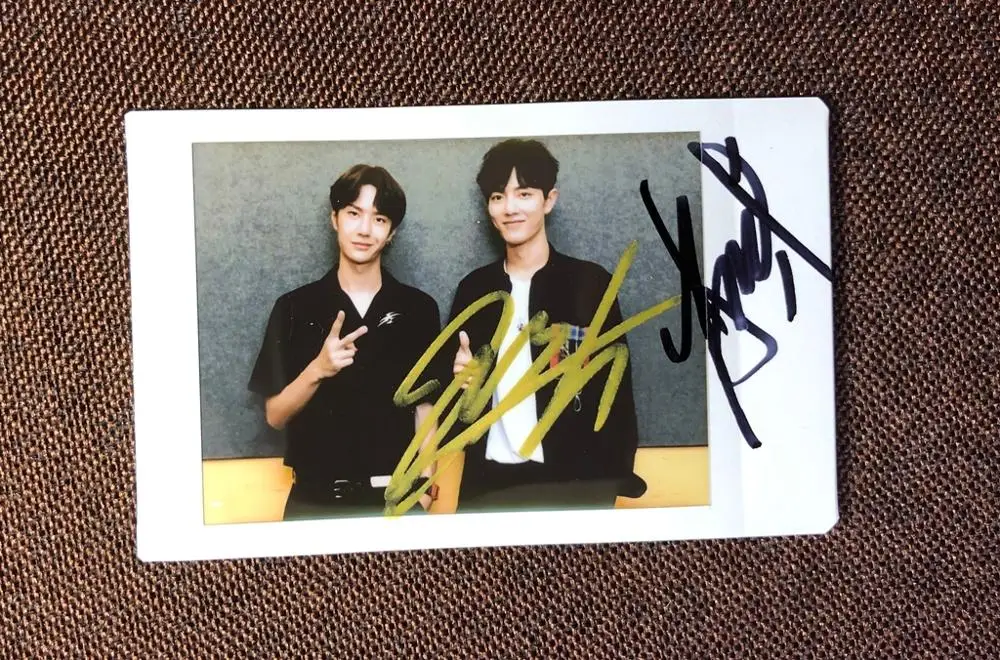 Предоплата The Untamed 2CD limited подписанный Xiao Zhan YiBo с автографом OST 12.15. Китайский Поп - Цвет: Group Polaroid 3
