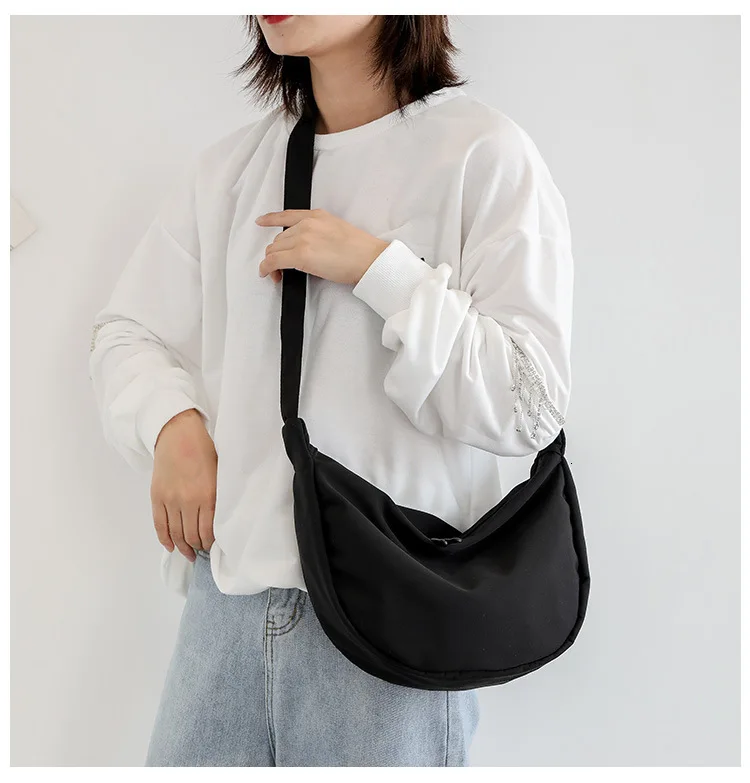 Canvas Messenger Bag Female One Shoulder Dumplings Bag Student Leisure Solid Color Large Capacity Crossbody Bag For Women Lovely