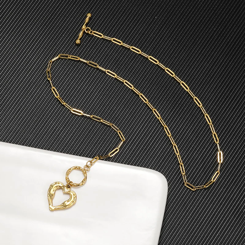 Kalung Liontin Sayap Berbentuk Hati 