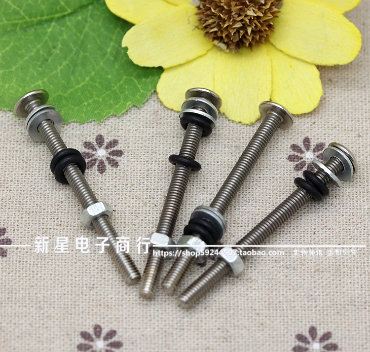 

Chassis fan fixed bolt with rubber + shock absorber Ring + nut 4 yuan 1.5