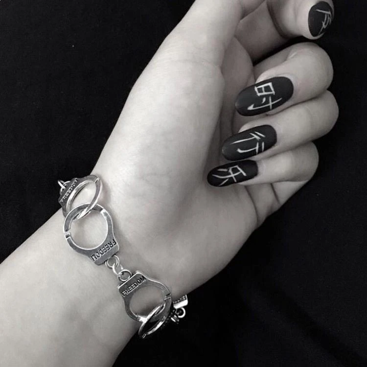 Conjunto de collar pulsera esposas pequeñas para mujer, de de mano Simple y Popular, creativo, europeo y americano|Collares colgantes| - AliExpress