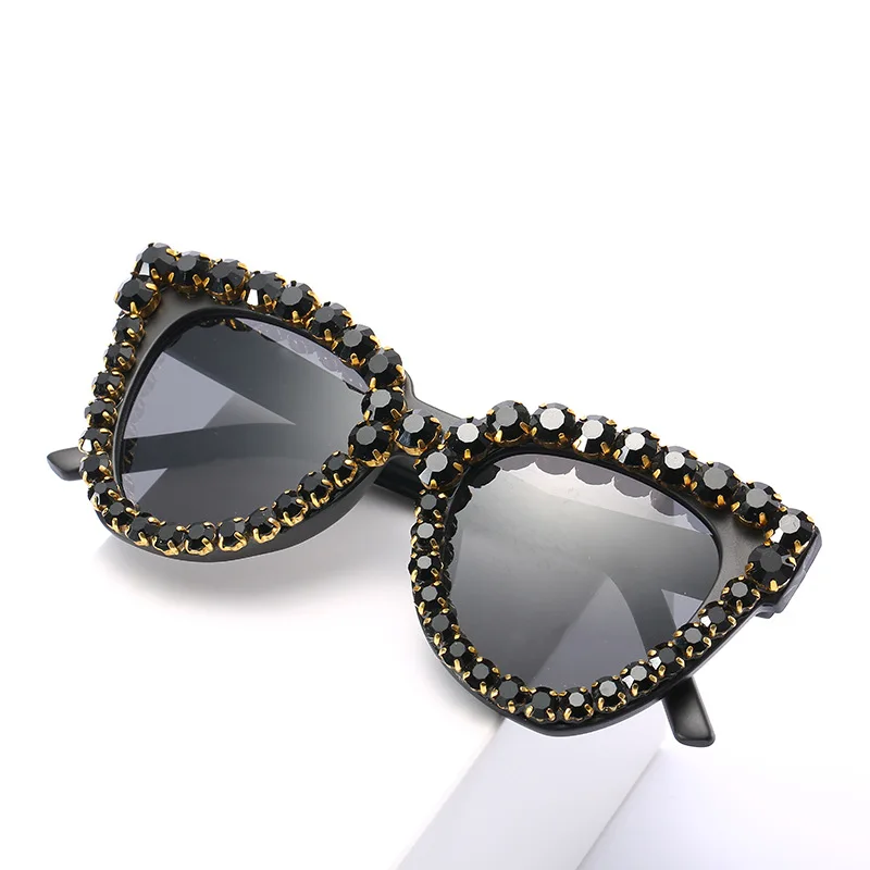Girl Cat Eye Sunglasses Women Diamond Crystal Sun Glasses UV400 Summer Shades Black White Retro Eyewear Luxury Gafas De