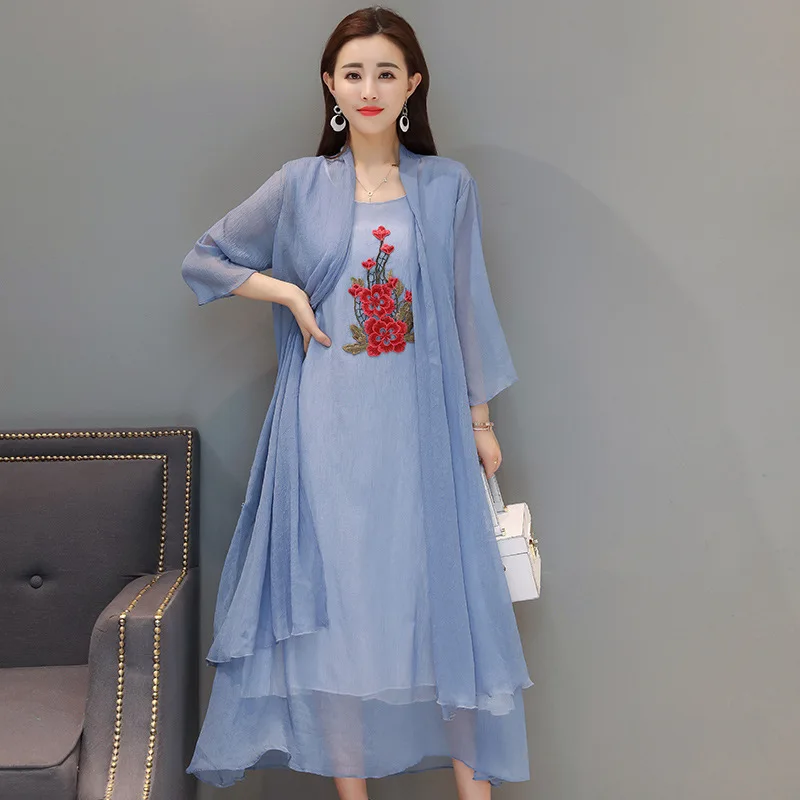

2019 Summer Retro Literature And Art Embroidered Medium-length Dress + Three-quarter-length Sleeve Sun-resistant Waipi Set