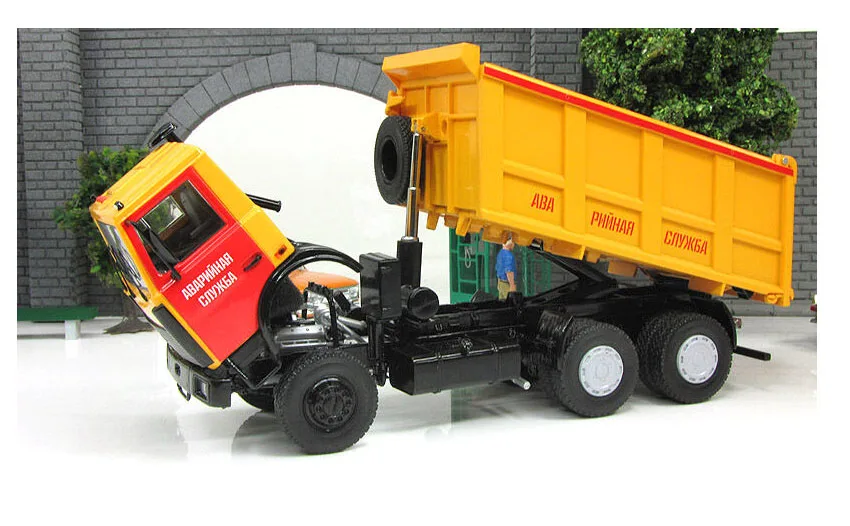 Новые модели звездных весов 1/43 Maz 5516 аварийная служба 1999 русский белорусский