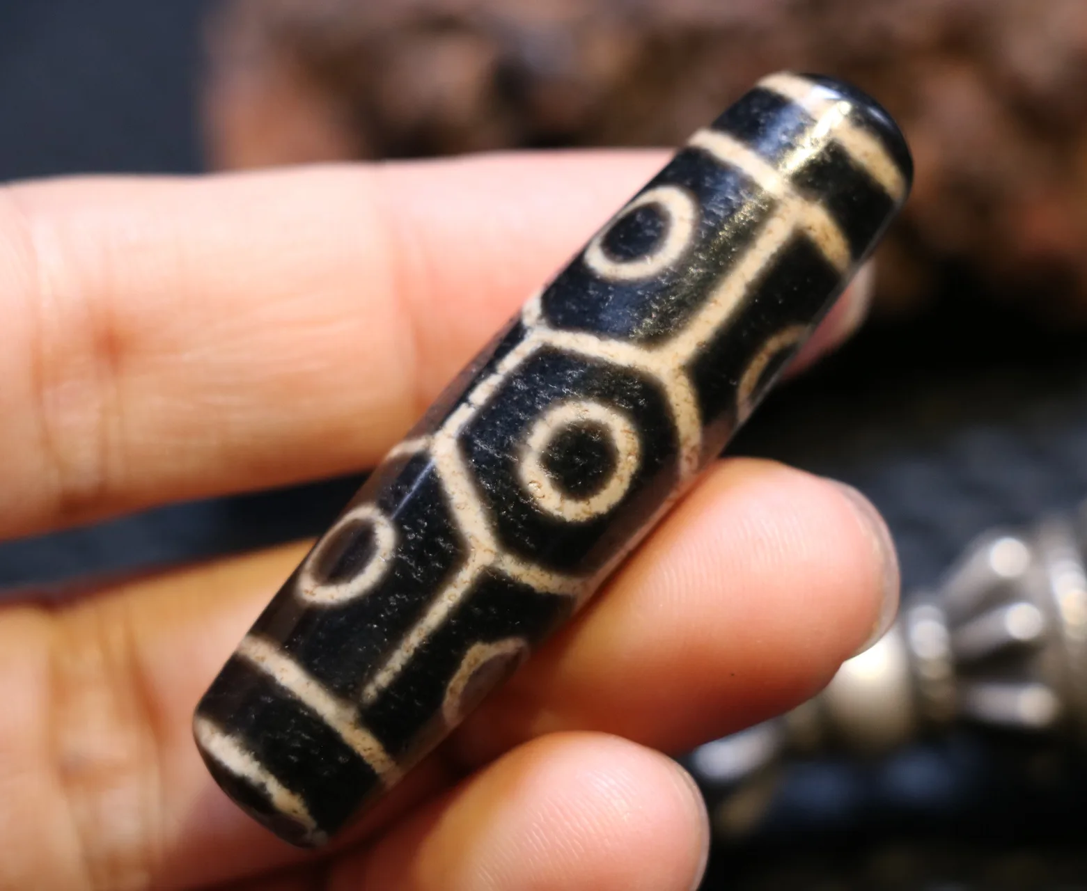 

Treasure Magic Power Tibetan Old Agate 9 Eye Longevity Wide Hole of kingdom dZi Bead Amulet Timestown UPD2119A1