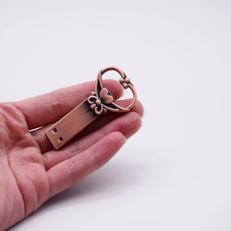 Креативный USB флеш накопитель с сердечком 2 0 Флешка карта памяти 128 МБ 32 ГБ 16 8 4
