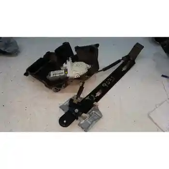

REAR WINDOW LEFT SEAT LEON (1P1)