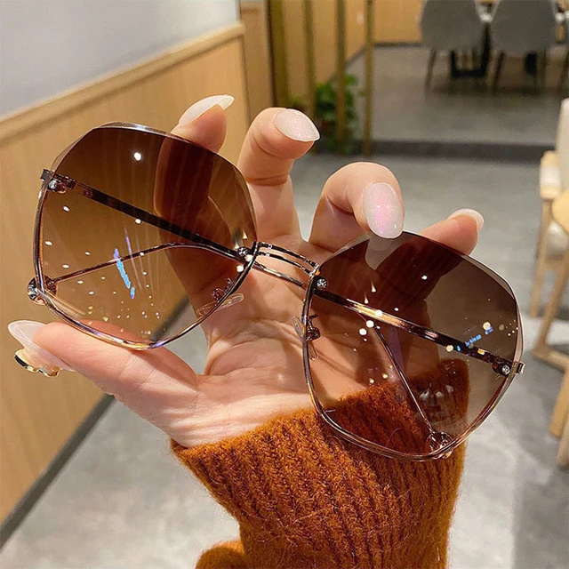 2022 Fashion Tea Gradient Sunglasses Women Ocean Water Cut Trimmed