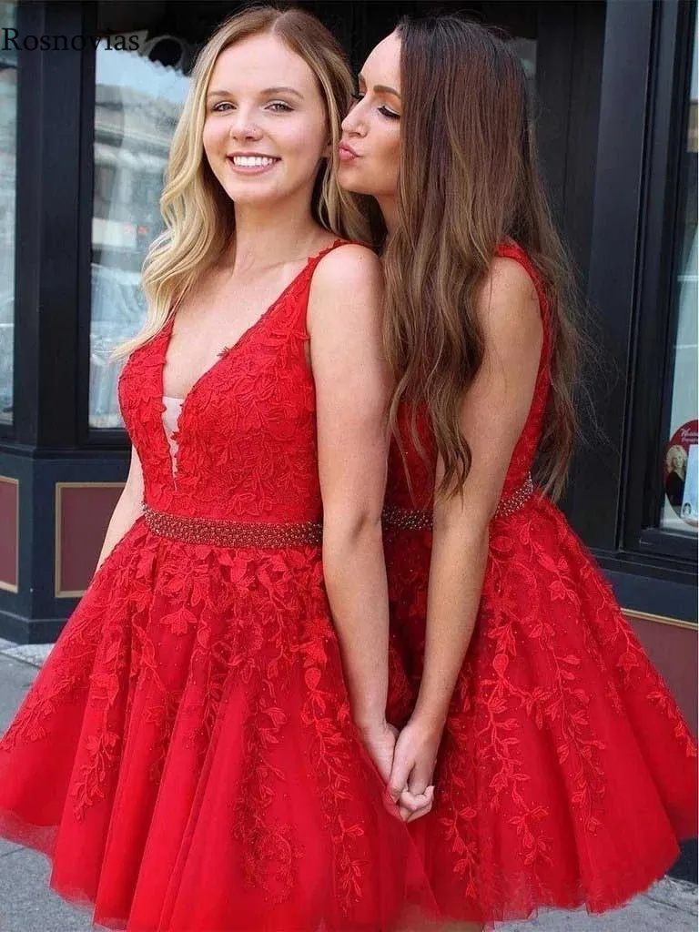 

Red Short Graduation Dresses 2019 V Neck Backless Above Knee Length Lace Appliques Beaded Prom Party Gowns Homecoming Dresses